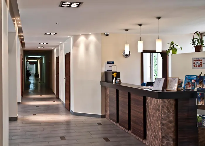 Dom Turystyczny Indigo - Hotel Pracowniczy